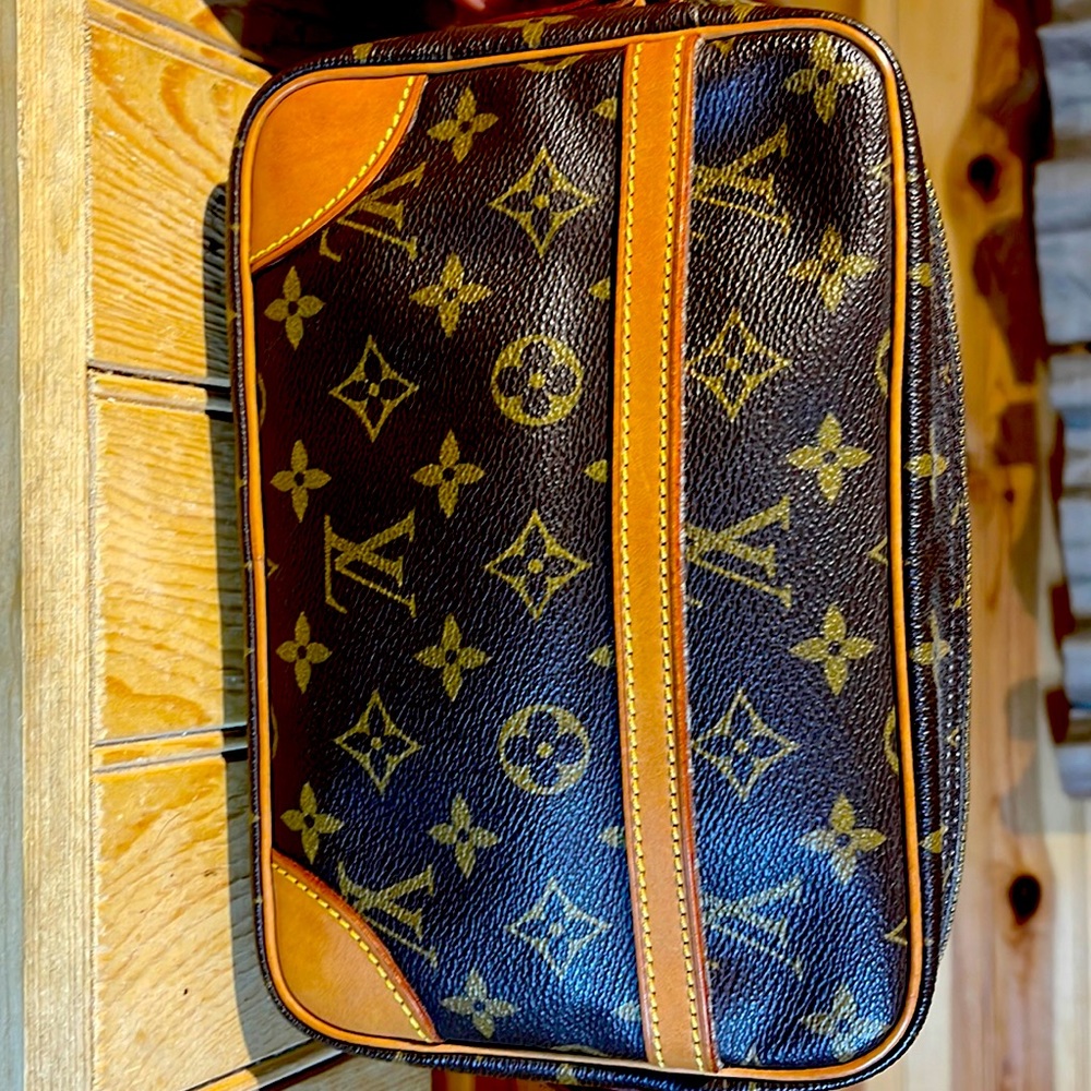 Vintage Louis Vuitton Trocadero 27